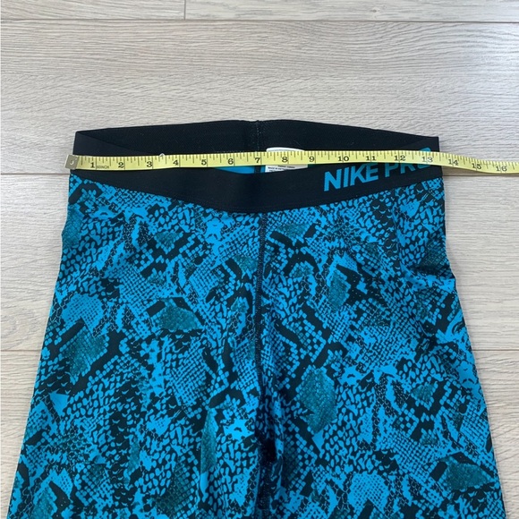 Nike Pro Cool Blue Snakeskin 11" Bike Shorts - Picture 10 of 13